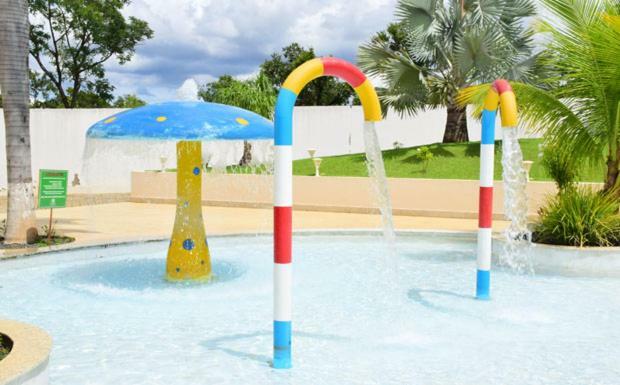 Encontro Das Aguas Caldas - Cortesia Ingressos Da Rede Wam Opcoes Water Park, Nautico E Clube Prive Caldas Novas Kültér fotó
